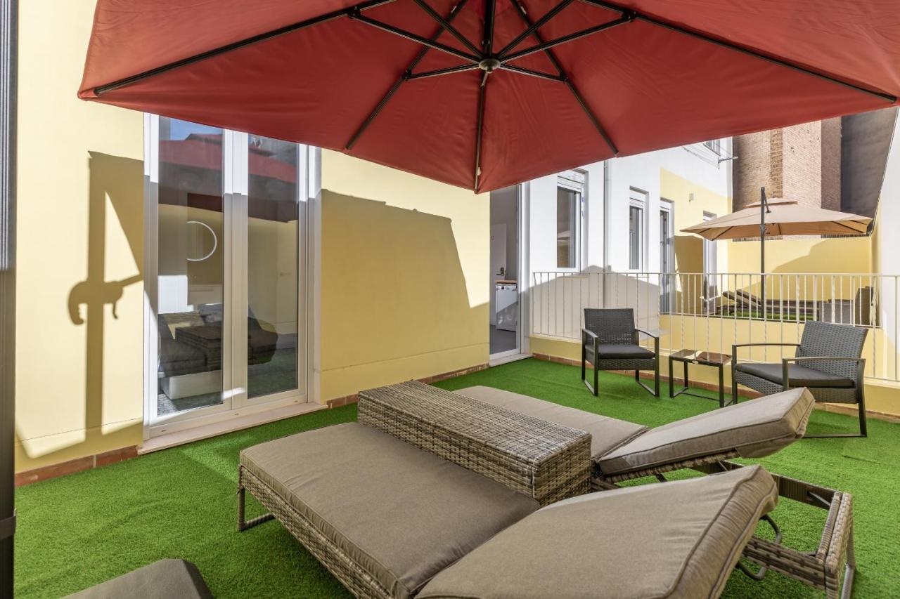 Marvellous Apt With A Large Private Terrace Walencja Zewnętrze zdjęcie